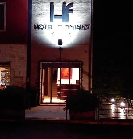 Hotel Flaminio Tavernelle Serrungarina Exterior foto
